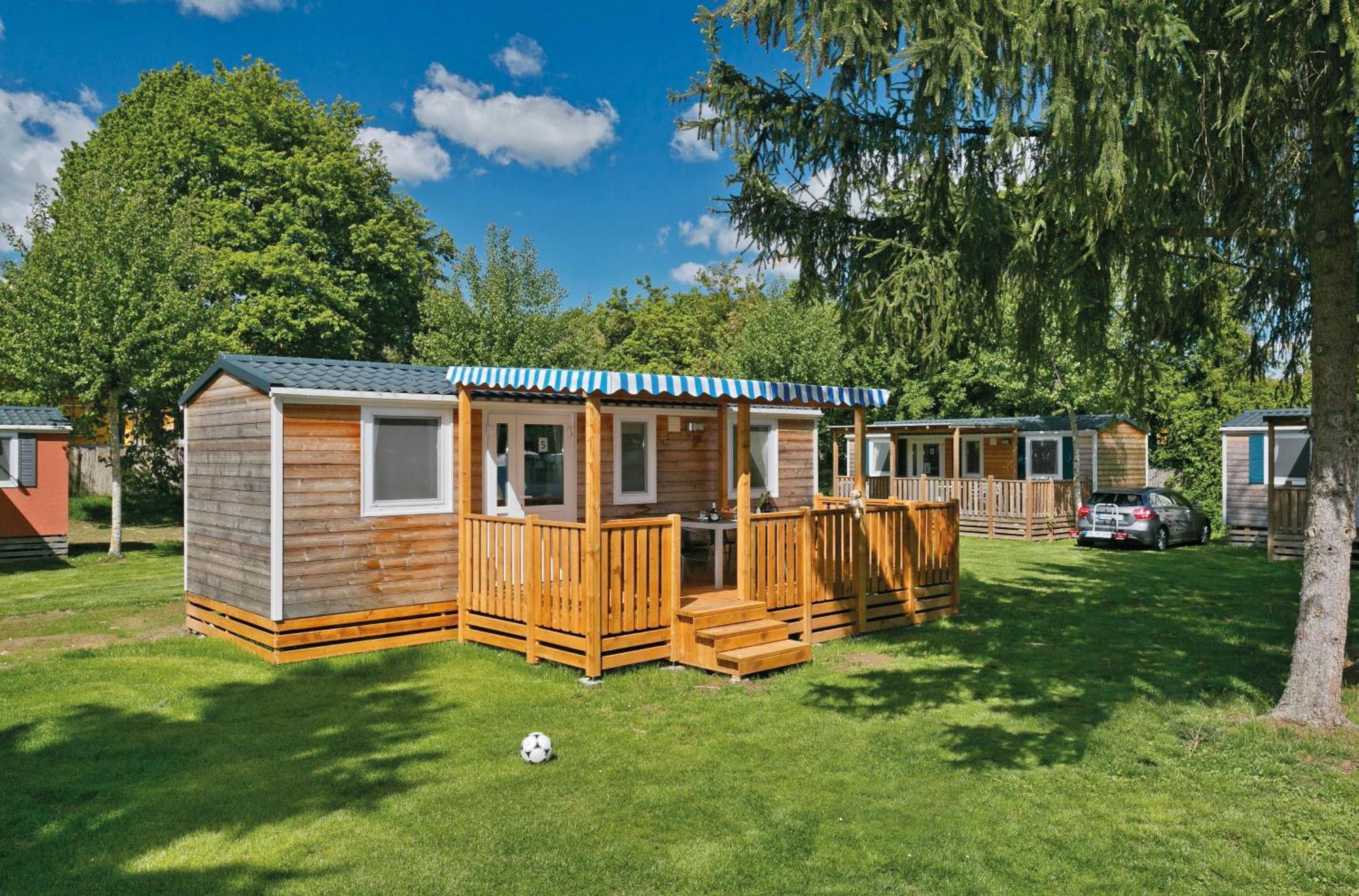 Knaus Campingpark Frickenhausen Frickenhausen am Main Exterior photo